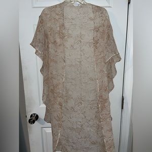 Women’s kimono type top